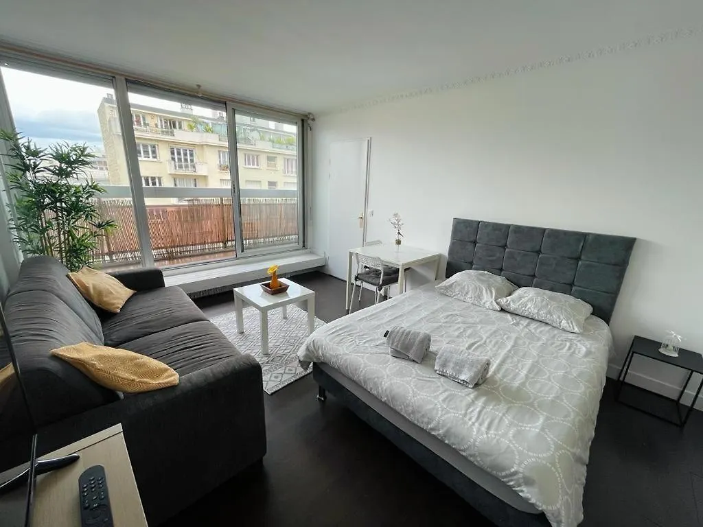 Apartmán Tour Eiffel 135 Alesia Paříž