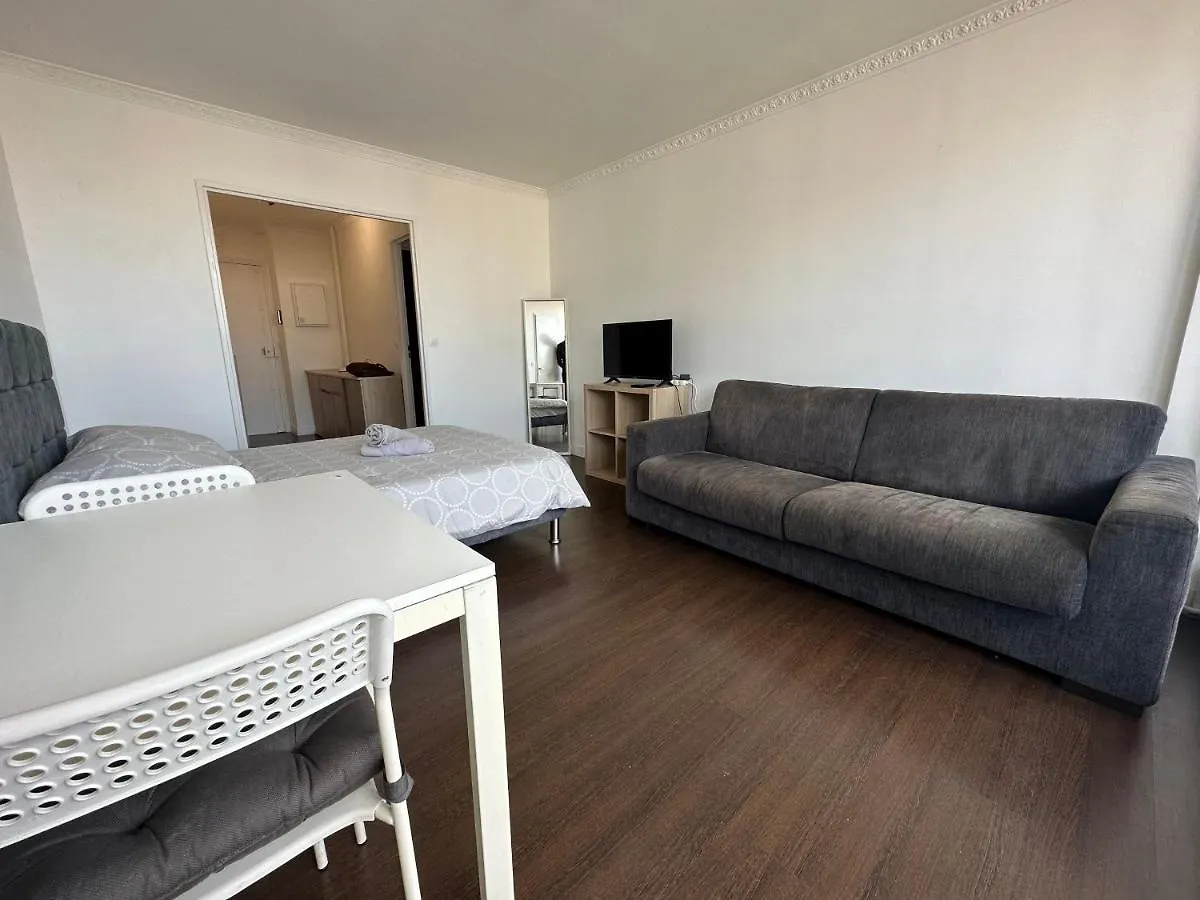 Tour Eiffel 135 Alesia Paris Apartment France