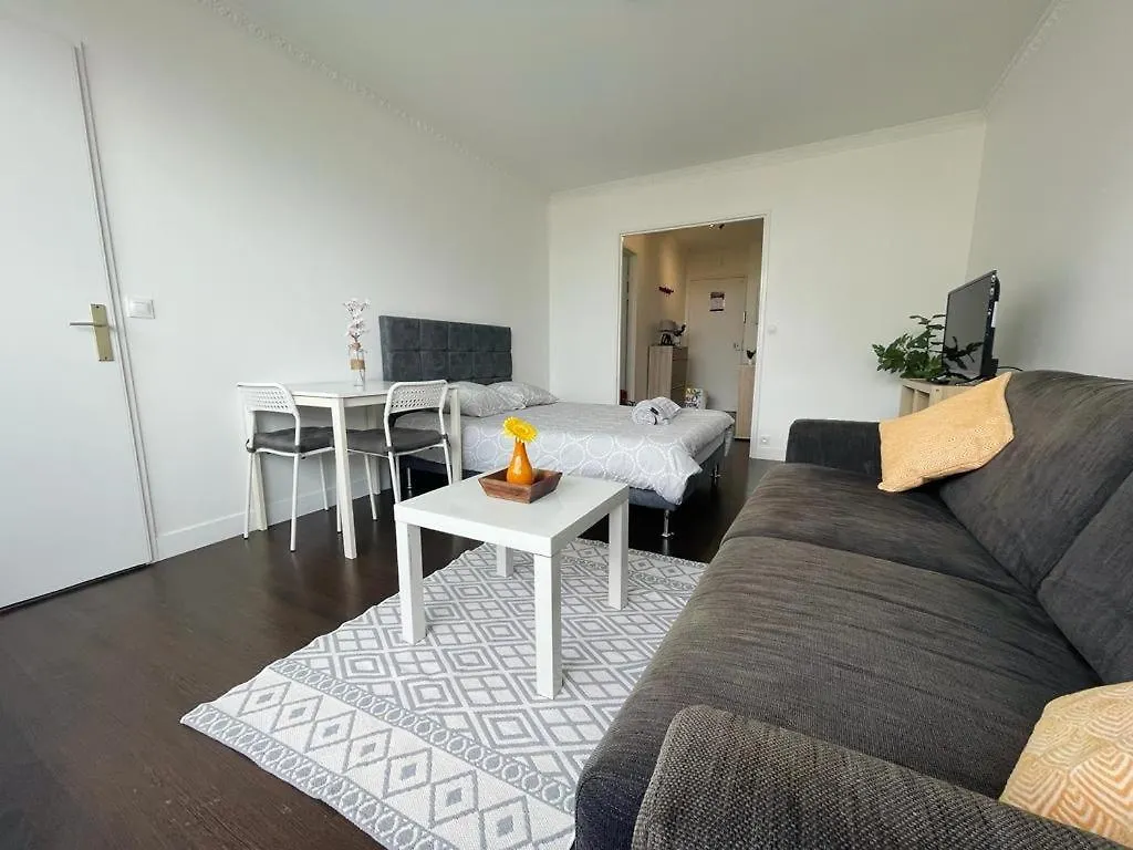 Tour Eiffel 135 Alesia Paris Apartment 0*,  France